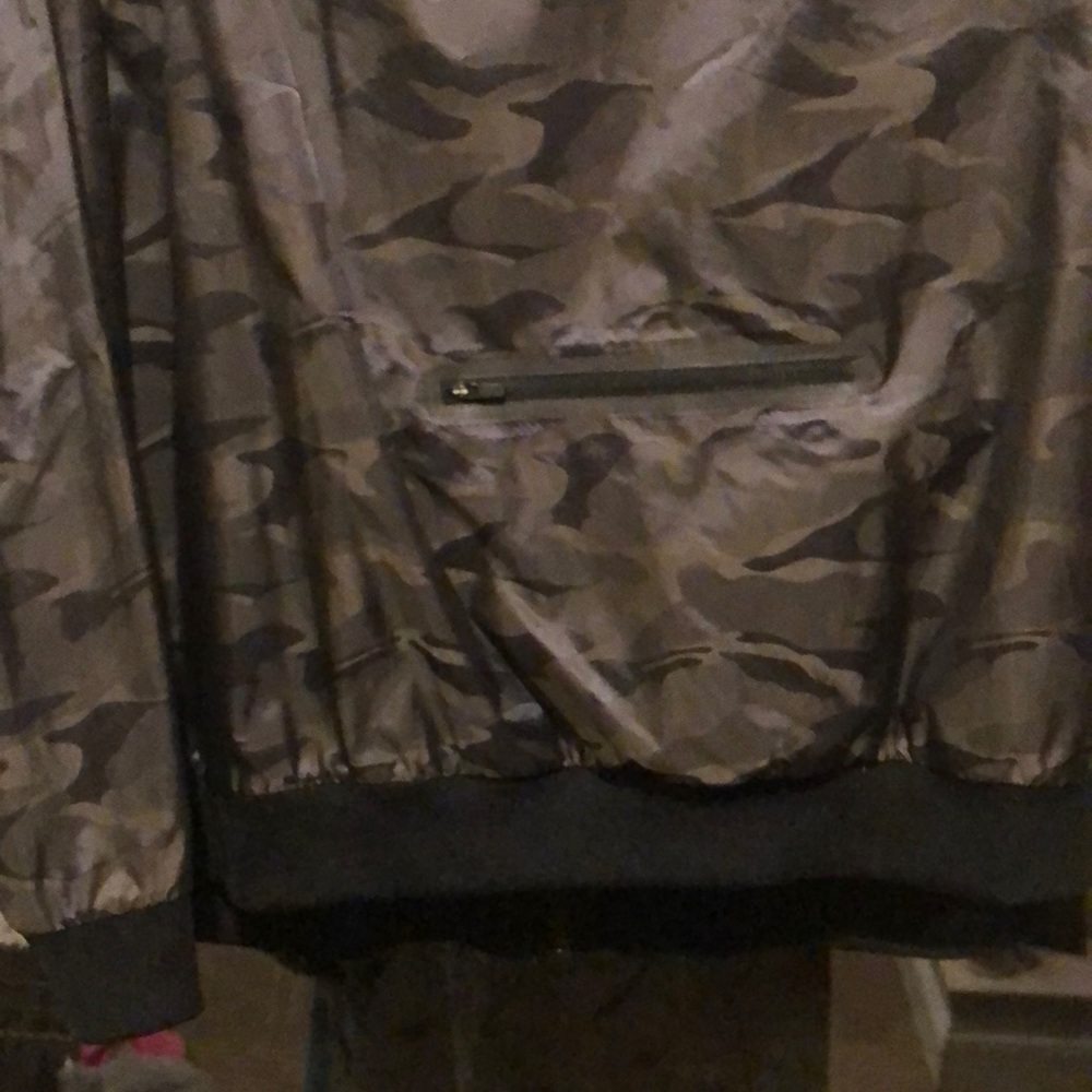 Jacket - Picture 2 of 4